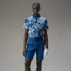 J.Lindeberg Martin Print Golf Polo Shirt 9 J.Lindeberg Martin Print Golf Polo Shirt -FootJoy || Callaway || Ping Sales J.Lindeberg Martin Print Regular Fit Polo GMJT07413 0470 SHLIN150 Hibiscus BlueWhite Model 1
