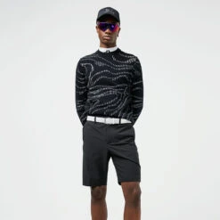 J.Lindeberg Stuart Stripe Golf Shorts 9 J.Lindeberg Stuart Stripe Golf Shorts -FootJoy || Callaway || Ping Sales J.Lindeberg SS22 Stuart Stripe Golf Shorts GMPA05577 9999 Code TSLIN012 34 W Black Model 1