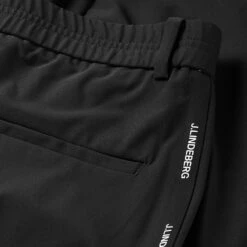 J.Lindeberg Stuart Stripe Golf Trouser 8 J.Lindeberg Stuart Stripe Golf Trouser -FootJoy || Callaway || Ping Sales J.Lindeberg SS22 Stuart Stripe Golf Trouser Black GMPA05716 9999 Code TRLIN022 34 W 32 Leg Detail